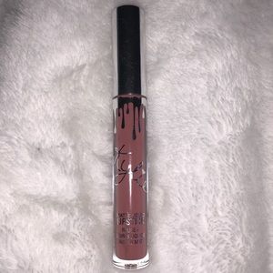 Kylie Cosmetics: Matte Liquid Lipstick: Angel